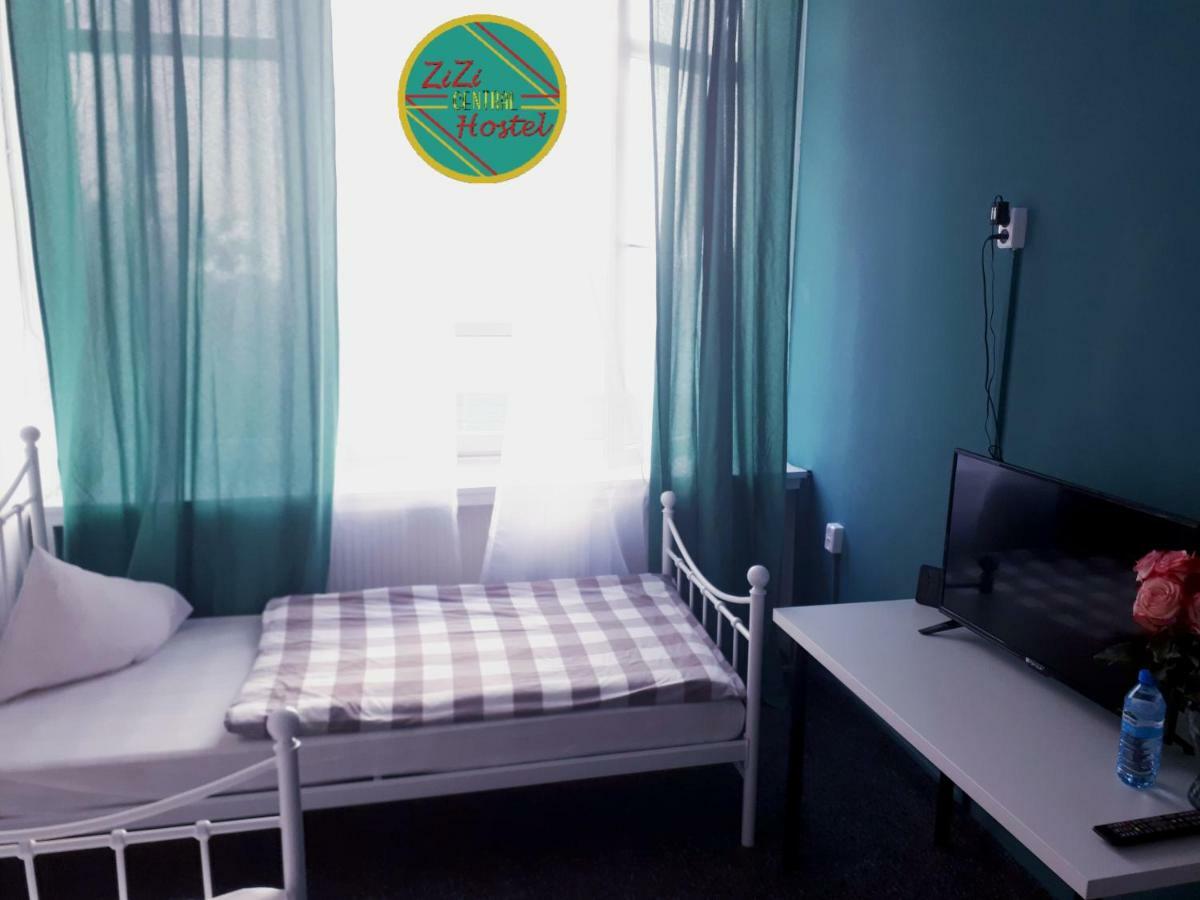 Zizi Central Hostel Варшава Экстерьер фото