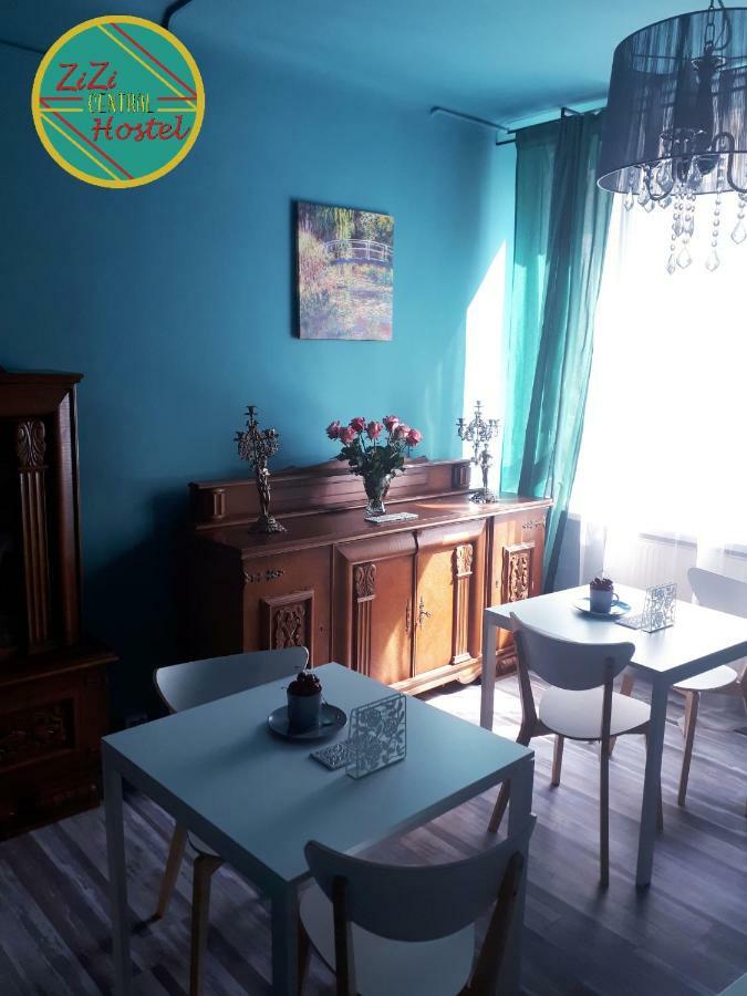 Zizi Central Hostel Варшава Экстерьер фото