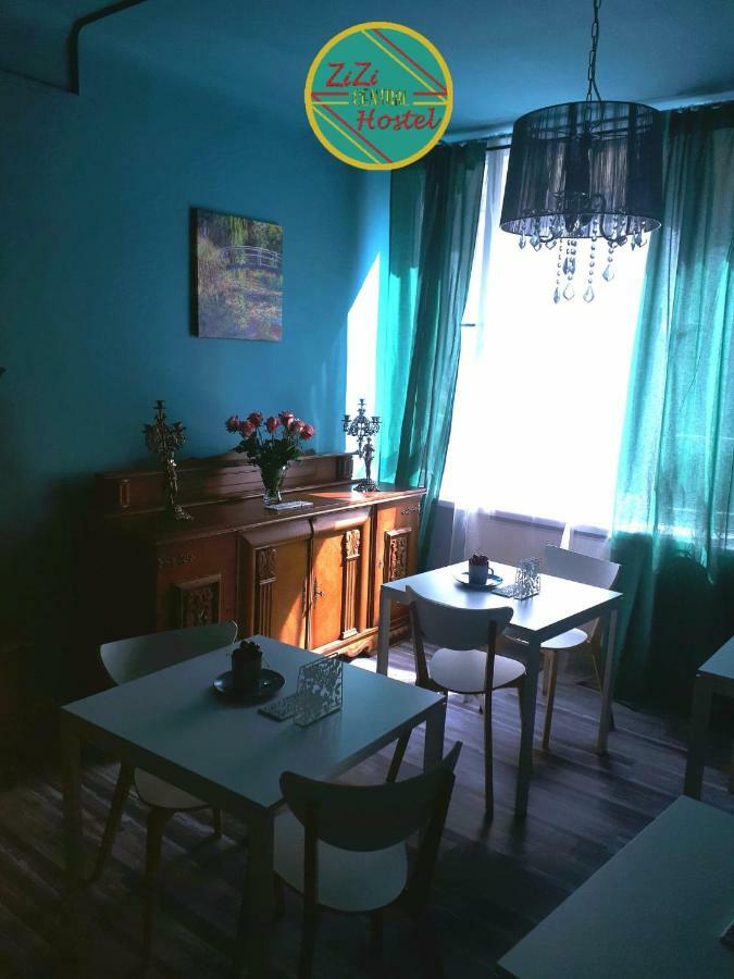 Zizi Central Hostel Варшава Экстерьер фото